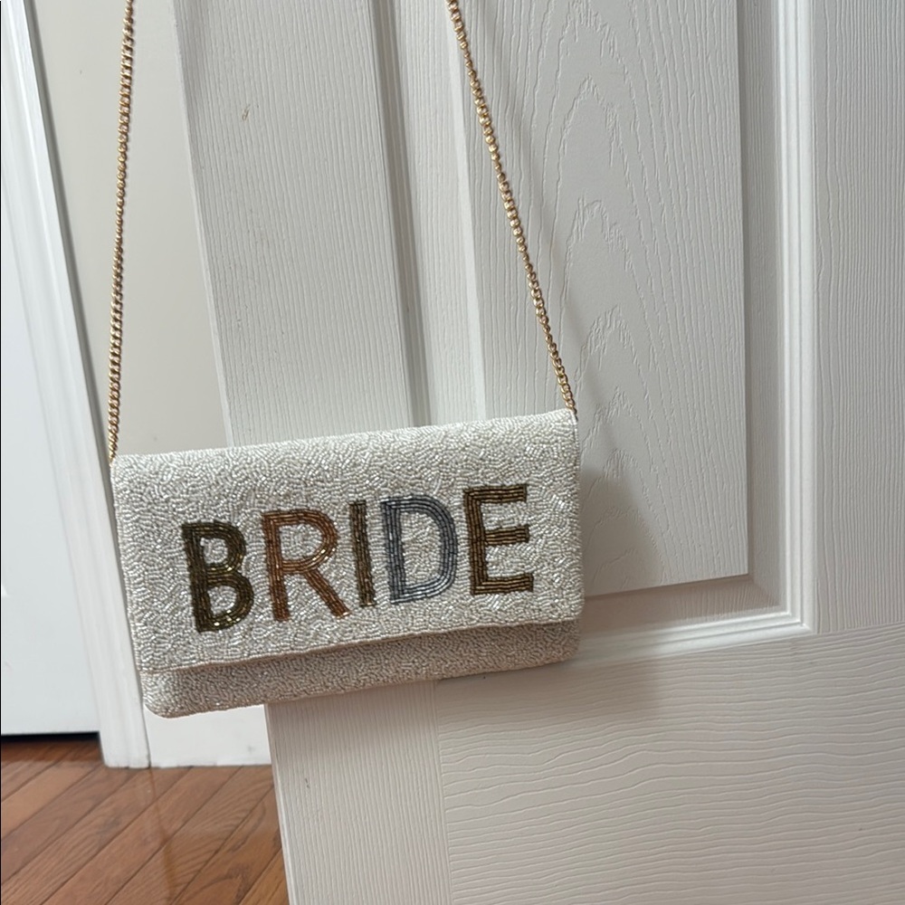 Elegant White Beaded Bride Clutch - Picture 2 of 4
